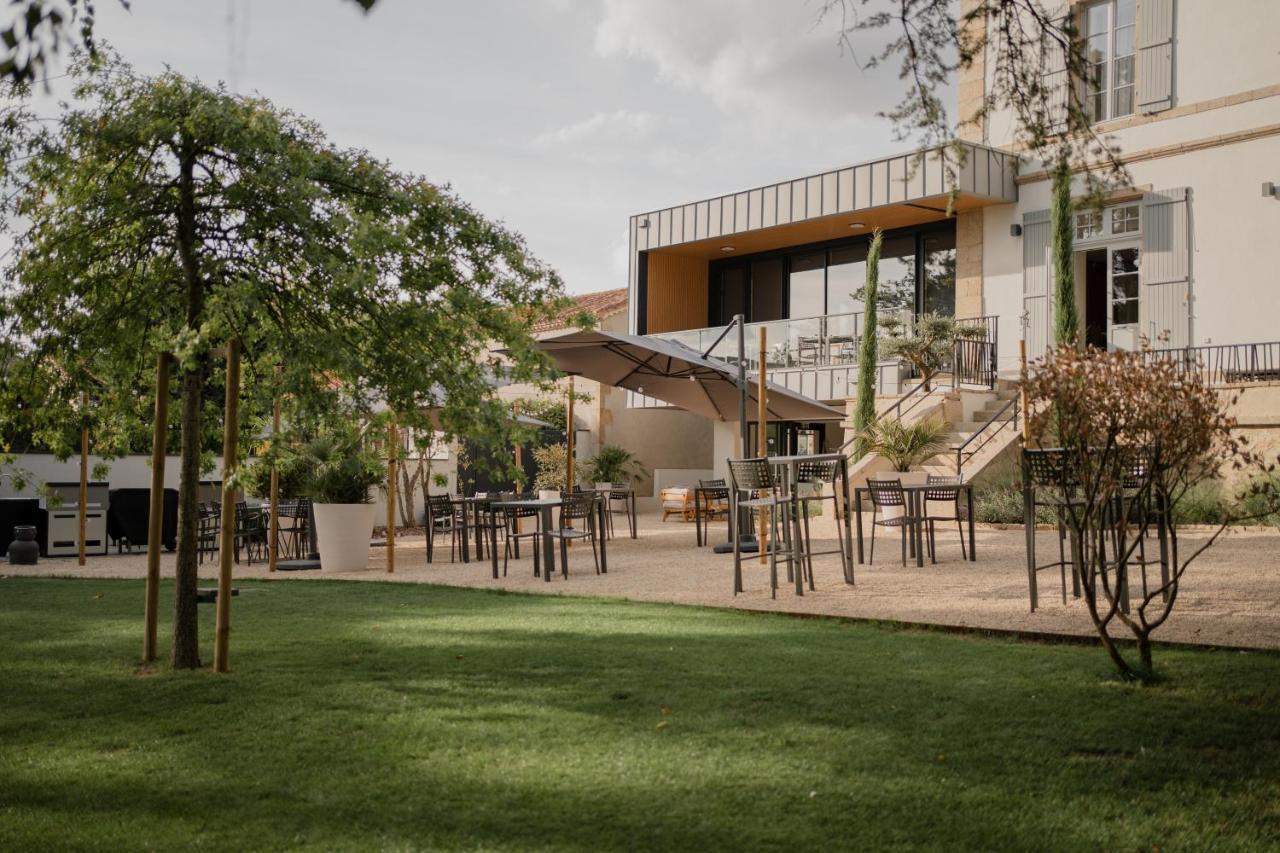 Hotel-Restaurant Villa Metis Les Herbiers Exterior photo