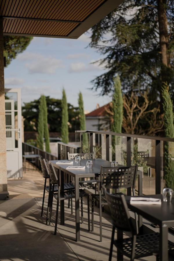 Hotel-Restaurant Villa Metis Les Herbiers Exterior photo